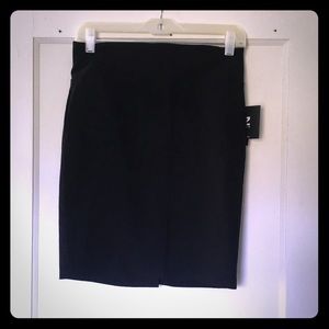 NWT Iz Byer Black Pencil skirt